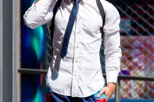 凉山泳拆男模(时髦泳拆男模)