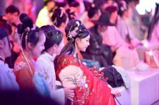 凉山汉服模特兼职(想做汉服模特去哪里找)