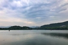 凉山杭州自助游(杭州自助游旅游攻略)