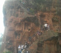 凉山乐山旅游攻略(乐山旅游攻略自由行路线推荐)