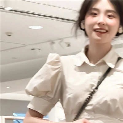 凉山高端纯出女孩雇用(高端名媛定造)奢华游艇豪侈生活月入50W