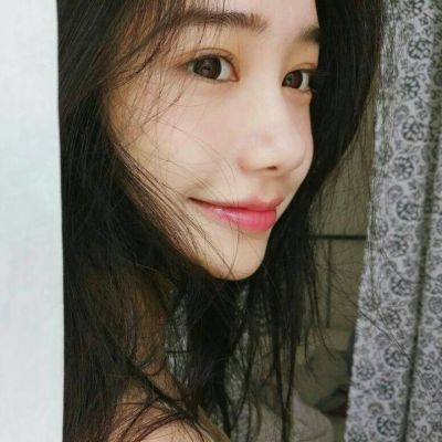 凉山伴游女生苏浅夏的资料