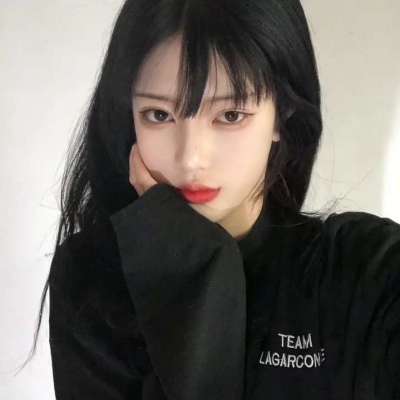 凉山伴游女生张黎嗳的资料
