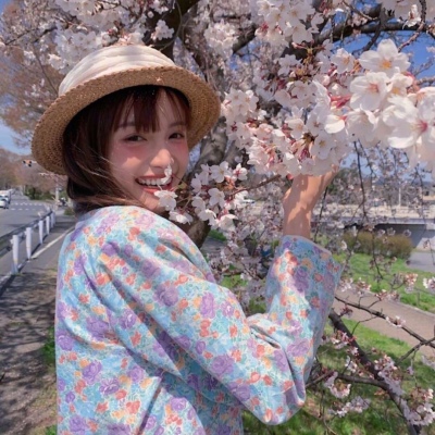 凉山伴游女生扶婷的资料
