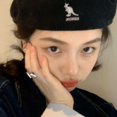 凉山伴游女生星辰大海的资料