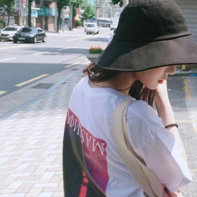 凉山伴游女生林浅夏的资料