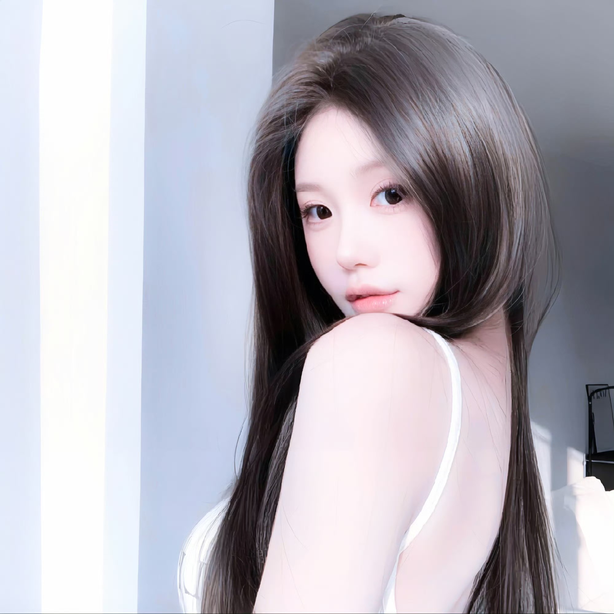 凉山伴游女生林雅的资料