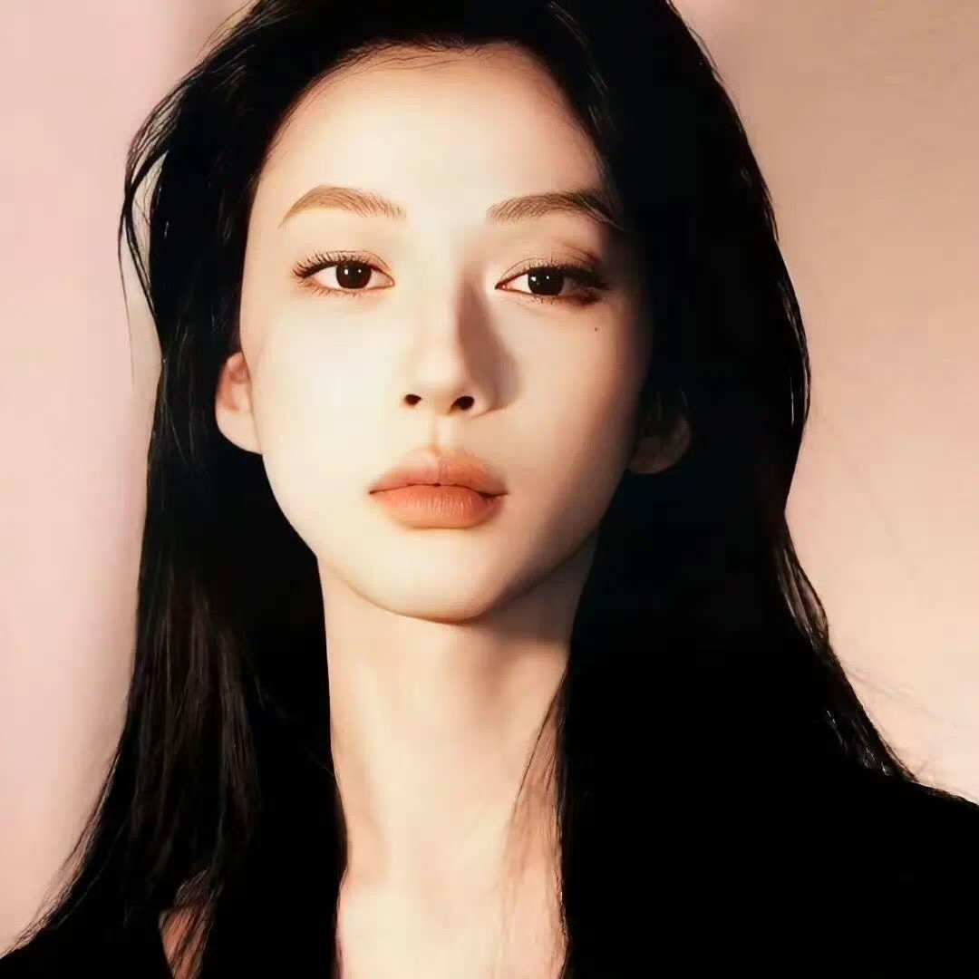 凉山伴游女生佘锦的资料