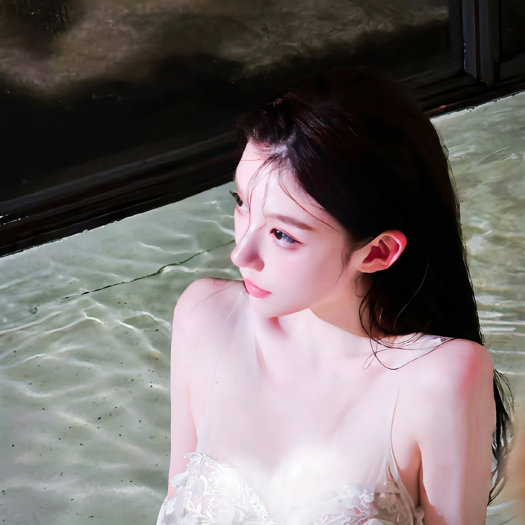 凉山伴游女生 | 苏瑜的资料