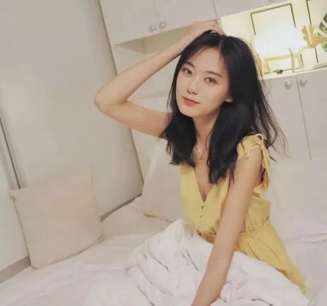 兼职金夫人招试衣模特日结的简单介绍