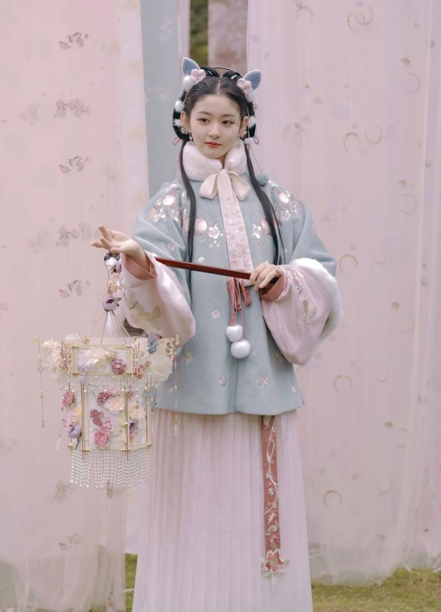 汉服模特是哪种兼职的吗(网上雇用古拆汉服模特可信吗)